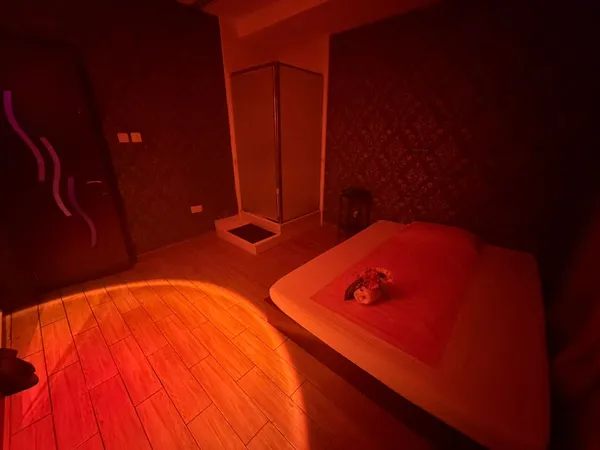 Treatment suite with private shower